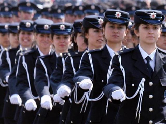 Police in Scotland this month allowed women to wear the headscarf while on duty, following a lead set by their counterparts in London over a decade ago. (Reuters File) Police in Scotland this month allowed women to wear the headscarf while on duty, following a lead set by their counterparts in London over a decade ago. (Reuters File)