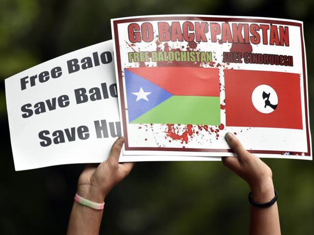 A demonstrator protests in support Balochistan at Jantar Mantar in New Delhi.(Ravi Choudhary/HT Photo) A demonstrator protests in support Balochistan at Jantar Mantar in New Delhi.(Ravi Choudhary/HT Photo)