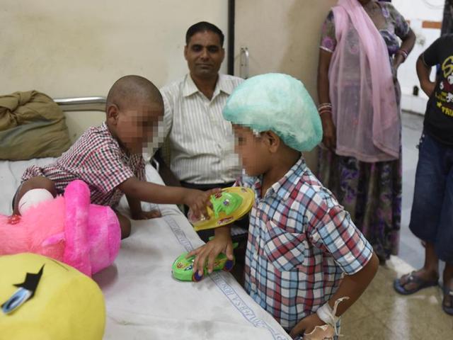 The abandoned girls at at Ambedkar Hospital on Friday. (Sanjeev Verma/Hindustan Times) The abandoned girls at at Ambedkar Hospital on Friday. (Sanjeev Verma/Hindustan Times)