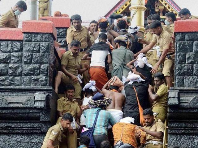 One of the holiest Hindu shrines, the Sabarimala Ayyapa temple visited by millions of devotees every year doesn’t allow entry to women aged between 10 and 50 years.(PTI File Photo)