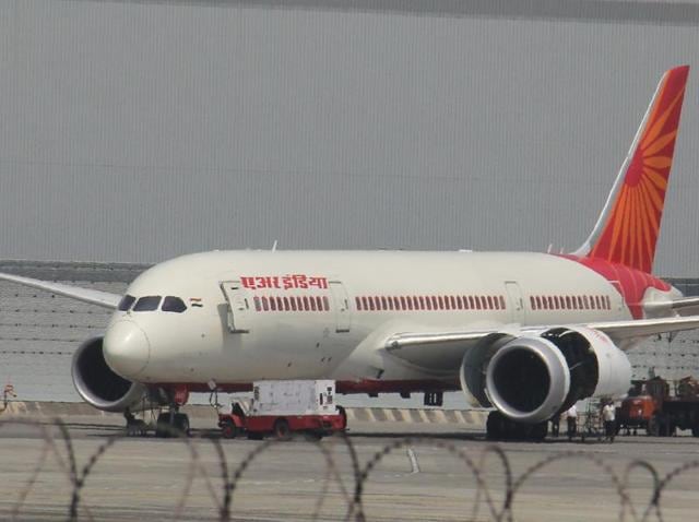Air India would fly eastwards to reach San Francisco by crossing the vast Pacific Ocean. The new route would help in saving a lot of fuel as well as time.(HT file photo)