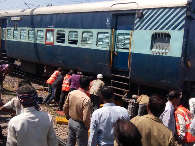 The 16347 express train derailed between Aluva and Karukutty stations in Ernakulam district at around 2.30 am. (HT file photo)