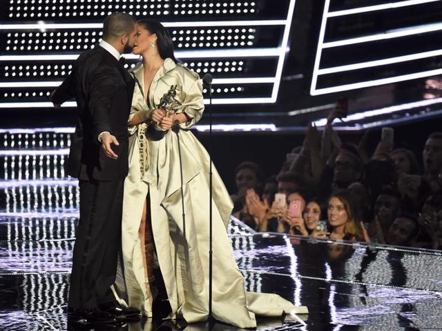 Drake presents Rihanna with the The Video Vanguard Award during the 2016 MTV Video Music Awards at Madison Square Garden. (AFP) Drake presents Rihanna with the The Video Vanguard Award during the 2016 MTV Video Music Awards at Madison Square Garden. (AFP)