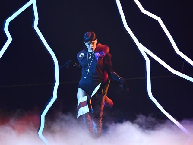 Rihanna performs onstage during the 2016 MTV Video Music Awards at Madison Square Garden , where she won The Video Vanguard Award. (AFP) Rihanna performs onstage during the 2016 MTV Video Music Awards at Madison Square Garden , where she won The Video Vanguard Award. (AFP)