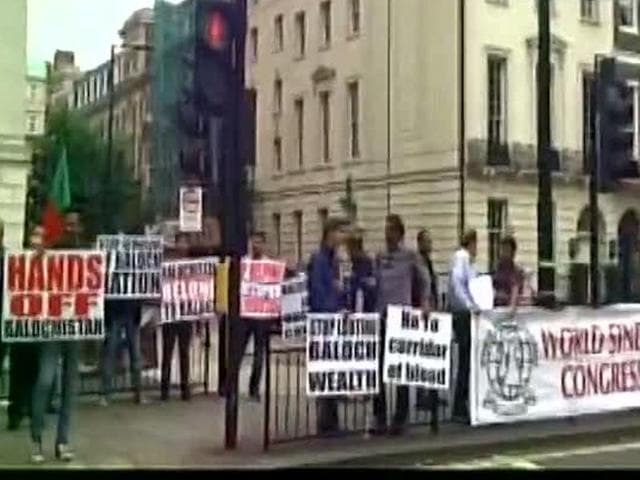 Baloch and Sindhi leaders protest against CPEC outside Chinese Embassy in London.(ANI on Twitter)