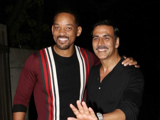 Will Smith poses with Akshay Kumar in Mumbai. (Yogen ShaH)