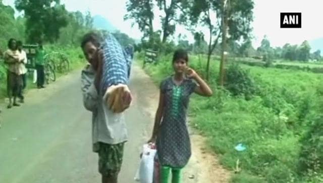The Bahrain government, moved by reports of a man carrying his wife’s body on his shoulder for burial in Odisha, has reportedly offered to extend financial help to the grieving family.(ANI Photo) The Bahrain government, moved by reports of a man carrying his wife’s body on his shoulder for burial in Odisha, has reportedly offered to extend financial help to the grieving family.(ANI Photo)