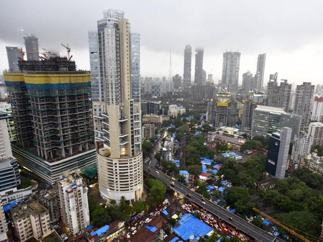 A woman executive with the developer group gave the corporator the details of the project in Goregaon, but clarified it was only for vegetarians (HT File Photo) A woman executive with the developer group gave the corporator the details of the project in Goregaon, but clarified it was only for vegetarians (HT File Photo)