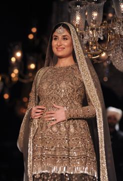 Kareena Kapoor Khan showcases a creation by designer Sabyasachi at Lakme Fashion Week (LFW) Winter/Festive 2016 in Mumbai. (AFP) Kareena Kapoor Khan showcases a creation by designer Sabyasachi at Lakme Fashion Week (LFW) Winter/Festive 2016 in Mumbai. (AFP)