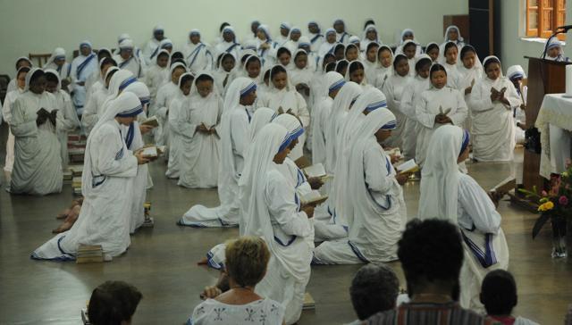 Sisters of Missionaries of Charity attend morning prayer on Mother Teresa's 106th birth anniversary at Mother House on August 26. (Subhankar Chakraborty/HT Photo) Sisters of Missionaries of Charity attend morning prayer on Mother Teresa's 106th birth anniversary at Mother House on August 26. (Subhankar Chakraborty/HT Photo)