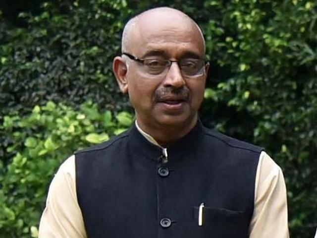 Prime Minister Narendra Modi and sports minister Vijay Goel with India’s Rio Olympic stars -- silver medallist shuttler P V Sindhu (2R), bronze medallist wrestler Sakshi Malik (R), gymnast Dipa Karmakar (2L) and ace shooter Jitu Rai (L).(PTI)