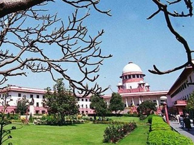 The Supreme Court asked the AAP government on Monday whether it would file an appeal against the high court order holding Delhi to be a Union territory with Lt Governor as its administrative head. (HT File Photo) The Supreme Court asked the AAP government on Monday whether it would file an appeal against the high court order holding Delhi to be a Union territory with Lt Governor as its administrative head. (HT File Photo)
