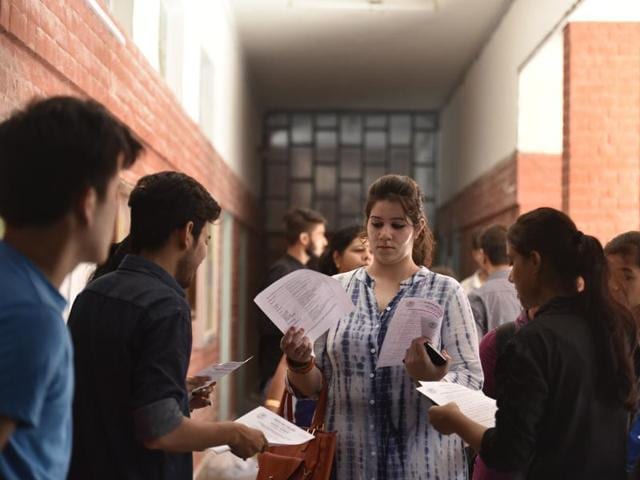 Students feel that the newly introduced NOTA option will not make much difference in Delhi University Students’ Union election this year. (Saumya Khandelwal/HT Photo) Students feel that the newly introduced NOTA option will not make much difference in Delhi University Students’ Union election this year. (Saumya Khandelwal/HT Photo)