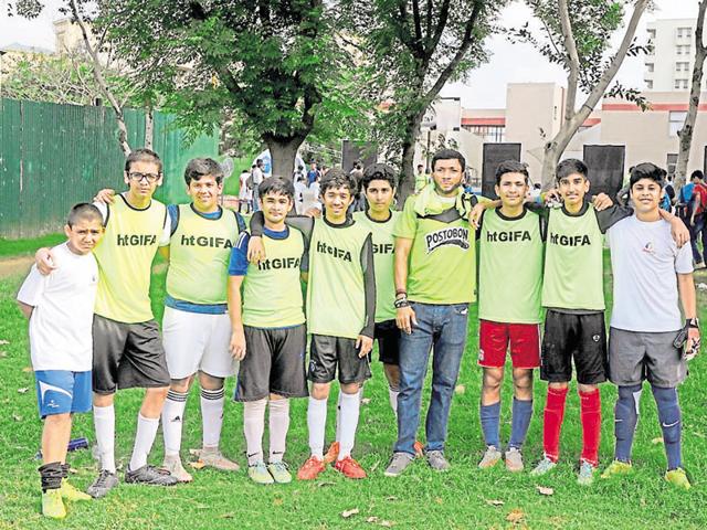 The team lost to Sbuddyz, a team from Raheja Atlantis, in the pre-qualifiers on August 21. Their fate will now be decided through online voting. (Parveen Kumar/Hindustan Times) The team lost to Sbuddyz, a team from Raheja Atlantis, in the pre-qualifiers on August 21. Their fate will now be decided through online voting. (Parveen Kumar/Hindustan Times)