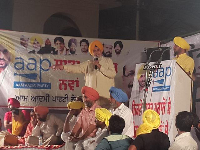 Sucha Singh Chhotepur was sacked by AAP over corruption allegations.(HT File Photo)