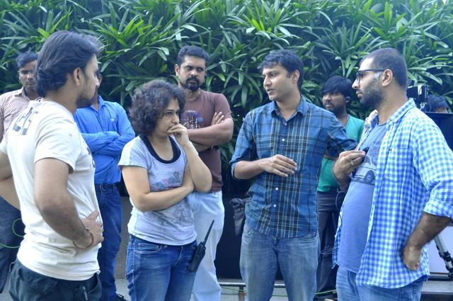 Ruchika Oberoi (centre) with her team (Photo courtesy: Ruchika Oberoi)