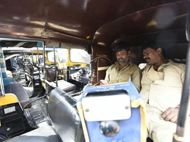 Though not all, but many auto rickshaw drivers participated in the strike on Wednesday. (kunal patil/Ht photo)