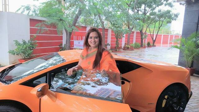 Twitter reacts to BJP MLA's wife ramming Lamborghini into auto rickshaw |  Mumbai news - Hindustan Times