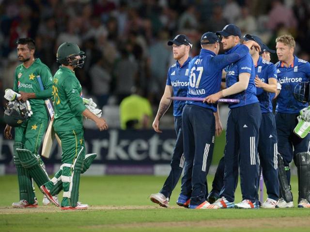After setting a world record ODI total of 444/3, England beat Pakistan by 169 runs to seal a 3-0 series win.(AFP)