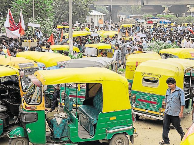 The two-day strike was called to protest against police action on auto-rickshaw drivers. (Parveen Kumar/HT Photo) The two-day strike was called to protest against police action on auto-rickshaw drivers. (Parveen Kumar/HT Photo)