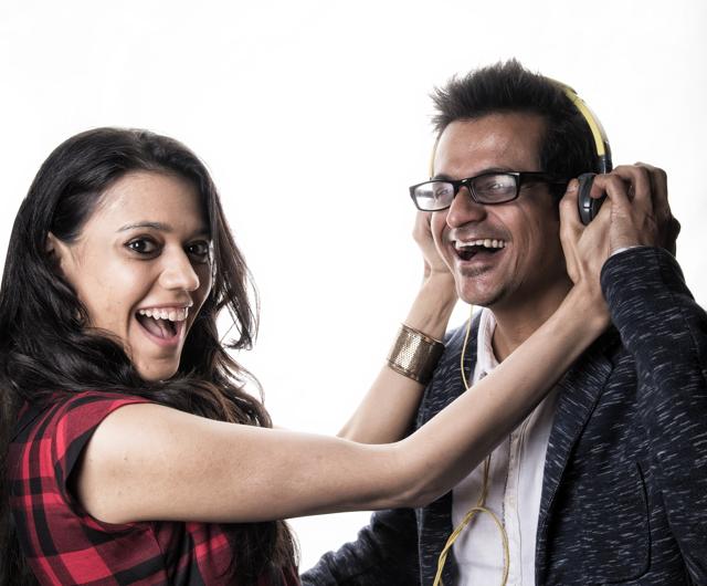 Vocalist Nirali Kartik (left) and composer-producer Kartik Shah of Mumbai-based band Maati Baani (Aalok Soni/HT)