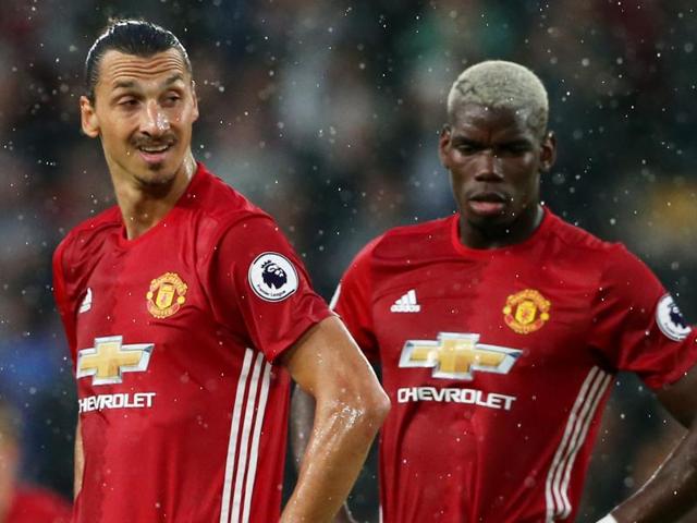 Manchester United's striker Zlatan Ibrahimovic (L) celebrates with midfielder Paul Pogba. (AFP Photo) Manchester United's striker Zlatan Ibrahimovic (L) celebrates with midfielder Paul Pogba. (AFP Photo)