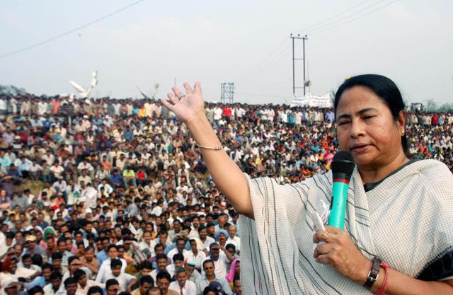 Many industrialists have tended to view Bengal as a state where obtaining land for projects is a difficult and sensitive subject. (Subhendu Ghosh/HT Photo) Many industrialists have tended to view Bengal as a state where obtaining land for projects is a difficult and sensitive subject. (Subhendu Ghosh/HT Photo)