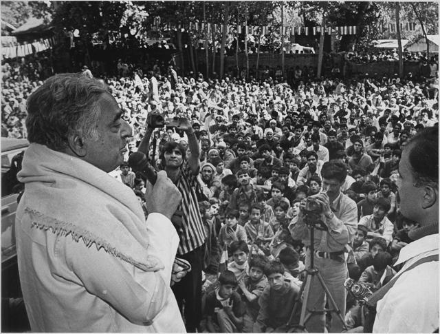 Mufti Mohammad Sayeed addressing an election rally in Ganderbal in Kashmir on 19 September 1996 (Sanjay Sharma/HT) Mufti Mohammad Sayeed addressing an election rally in Ganderbal in Kashmir on 19 September 1996 (Sanjay Sharma/HT)