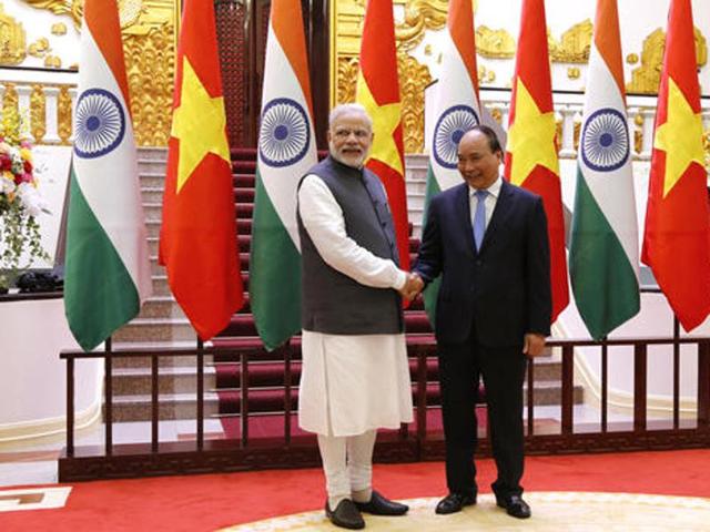 Prime Minister Narendra Modi with Vietnamese Prime Minister Nguyen Xuan Phuc in Hanoi, Vietnam. (AP Photo) Prime Minister Narendra Modi with Vietnamese Prime Minister Nguyen Xuan Phuc in Hanoi, Vietnam. (AP Photo)