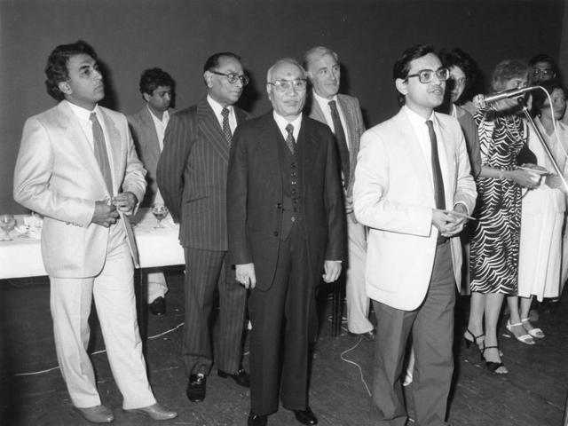 Sunil Gavaskar, one of India’s greatest batsmen, at a dinner in his honour at the Indian Gymkhana in 1984. Also in the picture (third from left) is the then Indian High Commissioner Prakash Mehrotra and cricket commentator Ashis Ray speaking at the event. (HT Photo) Sunil Gavaskar, one of India’s greatest batsmen, at a dinner in his honour at the Indian Gymkhana in 1984. Also in the picture (third from left) is the then Indian High Commissioner Prakash Mehrotra and cricket commentator Ashis Ray speaking at the event. (HT Photo)