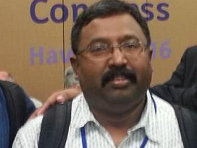 Bibhuti Lakhar (Centre) is the first Asian to be chosen Heritage Hero by the International Union for Conservation of Nature for his work on the Manas National Park in Assam. (HT Photo) Bibhuti Lakhar (Centre) is the first Asian to be chosen Heritage Hero by the International Union for Conservation of Nature for his work on the Manas National Park in Assam. (HT Photo)