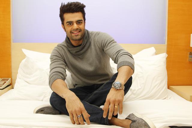 Actor Manish Paul says he would never want to discuss money with friends or family. (Shivam Saxena) Actor Manish Paul says he would never want to discuss money with friends or family. (Shivam Saxena)