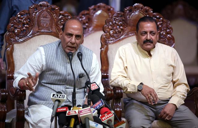 Union Home Minister Rajnath Singh with MOS in PMO Jitendra Singh addressing a press conference in Jammu on Monday, September 5, 2016.(Nitin Kanotra / HT Photo) Union Home Minister Rajnath Singh with MOS in PMO Jitendra Singh addressing a press conference in Jammu on Monday, September 5, 2016.(Nitin Kanotra / HT Photo)