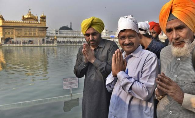 Those were the times: Kejriwal flanked by Bhagwant Mann and Chhotepur at the Golden Temple in Amritsar on February 28, 2016. (HT File Photo) Those were the times: Kejriwal flanked by Bhagwant Mann and Chhotepur at the Golden Temple in Amritsar on February 28, 2016. (HT File Photo)