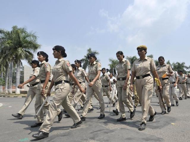 Police and Pu security personnel took out a march on campus on the eve of PU student elections, on Tuesday.(Ravi Kumar/HT Photo) Police and Pu security personnel took out a march on campus on the eve of PU student elections, on Tuesday.(Ravi Kumar/HT Photo)