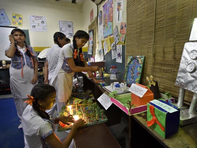 Students take part in various activities at Government Girls Senior Secondary School in New Kondli, Delhi, which is one of the AAP government’s model schools.(Sushil Kumar/HT Photo)