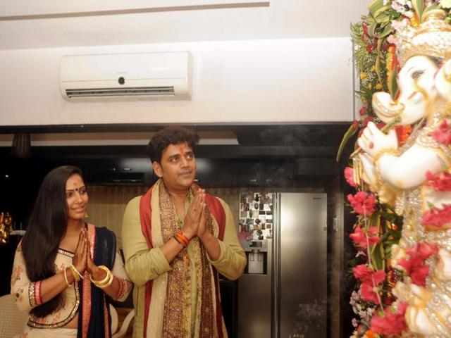 Actors Meghana Naydu and Ravi Kishan praying to Lord Ganesha on Ganesh Chaturthi. (AFP) Actors Meghana Naydu and Ravi Kishan praying to Lord Ganesha on Ganesh Chaturthi. (AFP)