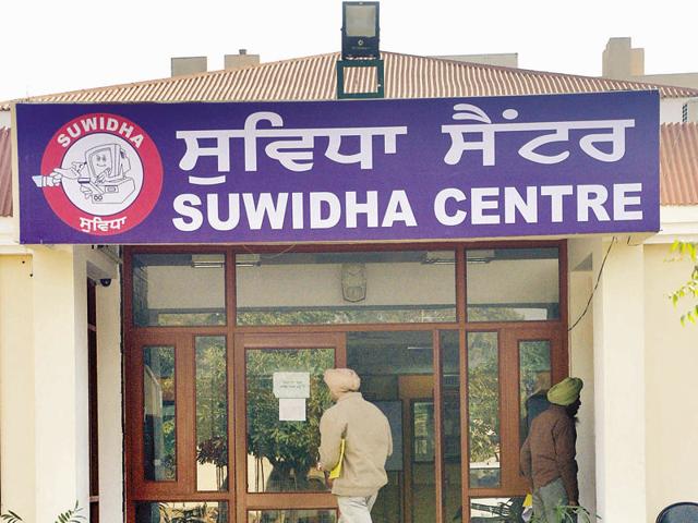 The employees have been protesting the state government’s decision to shift them to sewa kendras, which are being run by a private company. (HT File) The employees have been protesting the state government’s decision to shift them to sewa kendras, which are being run by a private company. (HT File)