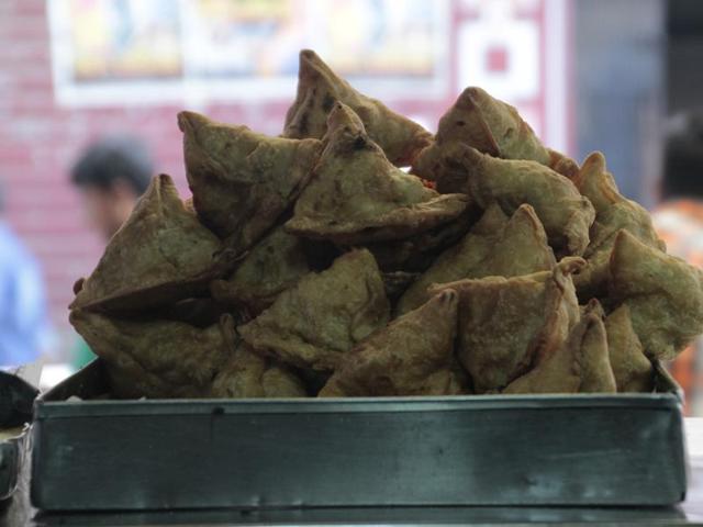 Samosa with a twist: 5 innovative and lip-smacking samosa recipes you must  try - Hindustan Times