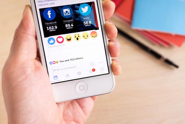 However, passively reading posts or one-click feedback such as “likes” do not have these positive effects. (Shutterstock) However, passively reading posts or one-click feedback such as “likes” do not have these positive effects. (Shutterstock)
