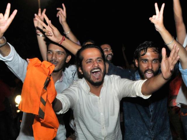 New PU campus council president Nishant Kaushal with supporters. (Ravi Kumar/HT Photo)