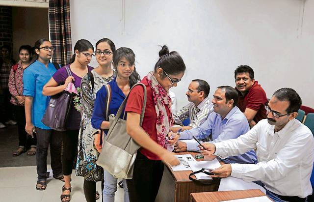 The Delhi University Students’ Union (DUSU) and Jawaharlal Nehru Students’ Union (JNUSU) elections will be held on September 9.(Hindustan Times)