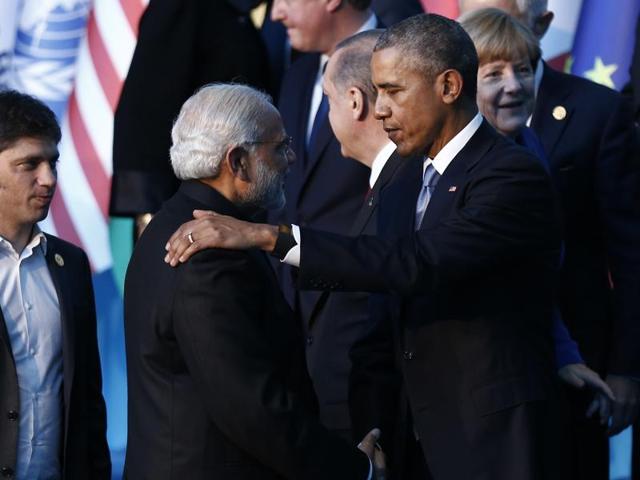 (L-R) Argentina's economy minister Axel Kicillof, Modi and Obama arrive for a family photo during the G20 Turkey Leaders Summit on November 15, 2015 in Antalya, Turkey. (Getty Images) 