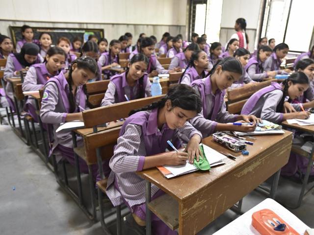 Students of Zeenat Mahal Government Sarvodaya Girls Senior School in northeast Delhi. All CBSE schools follow a Continuous and Comprehensive Evaluation System. (Raj K Raj/HT Photo) Students of Zeenat Mahal Government Sarvodaya Girls Senior School in northeast Delhi. All CBSE schools follow a Continuous and Comprehensive Evaluation System. (Raj K Raj/HT Photo)