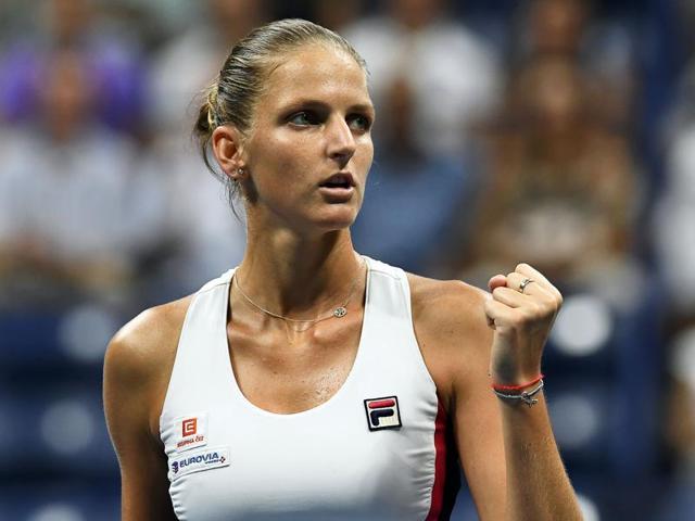 Karolina Pliskova of the Czech Republic returns a shot to Serena Williams of the United States. (AFP Photo) Karolina Pliskova of the Czech Republic returns a shot to Serena Williams of the United States. (AFP Photo)