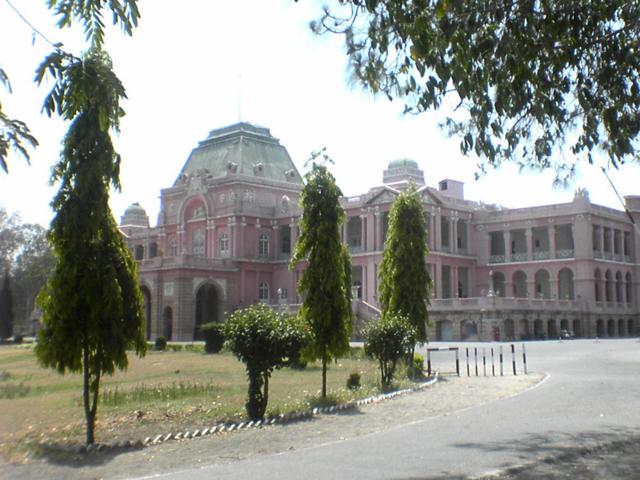 The state has given only Rs 1 crore to the school in the past three years.(Photo courtesy: Wikipedia) The state has given only Rs 1 crore to the school in the past three years.(Photo courtesy: Wikipedia)