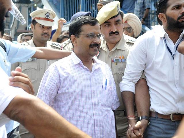 AAP national convener and Delhi CM Arvind Kejriwal on his arrival at the Ludhiana railway station on Thursday. (Gurminder Singh/HT) AAP national convener and Delhi CM Arvind Kejriwal on his arrival at the Ludhiana railway station on Thursday. (Gurminder Singh/HT)