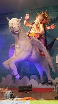 This 22-foot idol is made from 55,000 tissue papers and weighs 150kg. (HT Photo) This 22-foot idol is made from 55,000 tissue papers and weighs 150kg. (HT Photo)