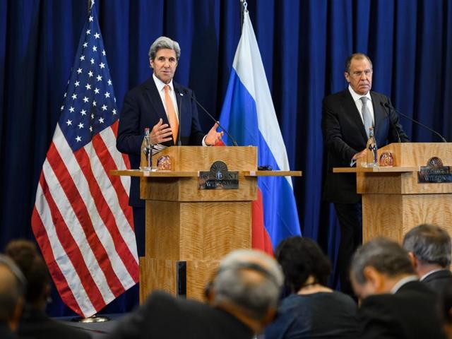 (L - R) Russian Foreign Minister Sergei Lavrov, United Nations Special Envoy for Syria Staffan de Mistura and US Secretary of State John Kerry enters the press conference room after meetings to discuss the Syrian crisis went late into the evening on September 9, 2016, in Geneva. (AFP) (L - R) Russian Foreign Minister Sergei Lavrov, United Nations Special Envoy for Syria Staffan de Mistura and US Secretary of State John Kerry enters the press conference room after meetings to discuss the Syrian crisis went late into the evening on September 9, 2016, in Geneva. (AFP)