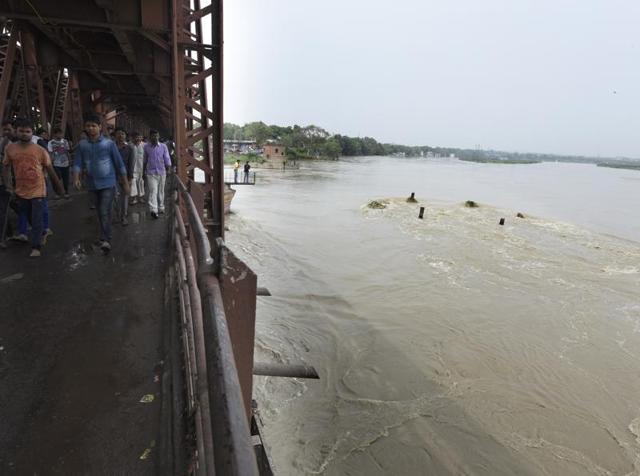 Three minor boys, between 11 years and 14 years, drowned in the Yamuna near south Delhi’s Okhla on Saturday afternoon. Three minor boys, between 11 years and 14 years, drowned in the Yamuna near south Delhi’s Okhla on Saturday afternoon.